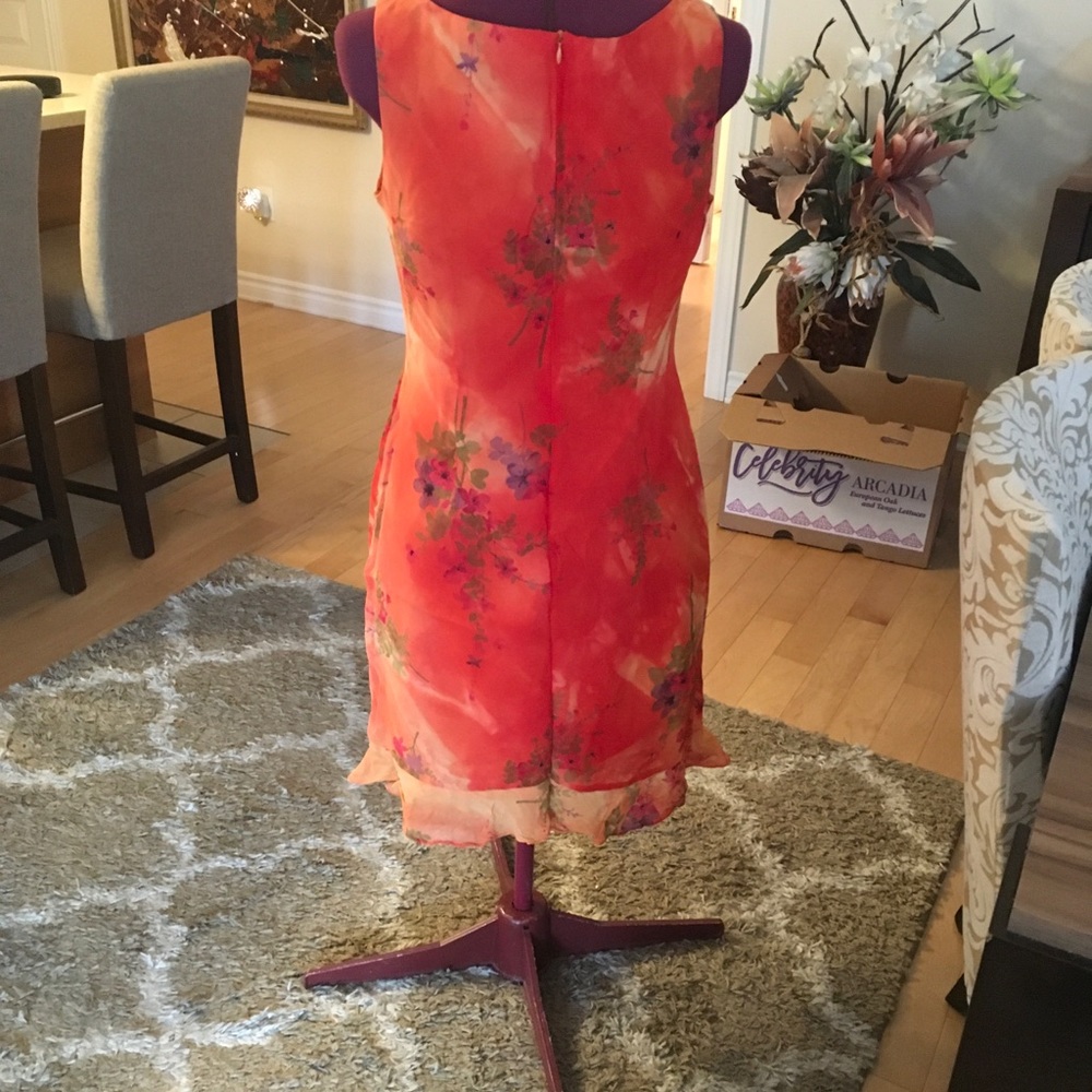 Elegant chiffon dress - Picture 2 of 8